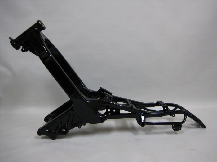 スズキストリートマジック：フレーム塗装