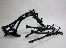 カワサキGPZ900Rフレーム塗装：ダイヤモンドコーティング