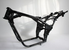 カワサキゼファー1100フレーム塗装：ダイヤモンドコーティング