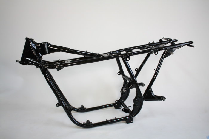 スズキGT750フレーム塗装：パウダーコート