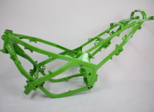 カワサキGPZ400Rフレーム塗装：パウダーコート