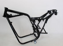 カワサキZ400LTDフレーム塗装：艶有ブラックパウダーコート