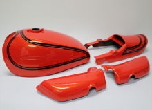 カワサキZ2外装塗装：火の玉オレンジパール（カスタムペイント）