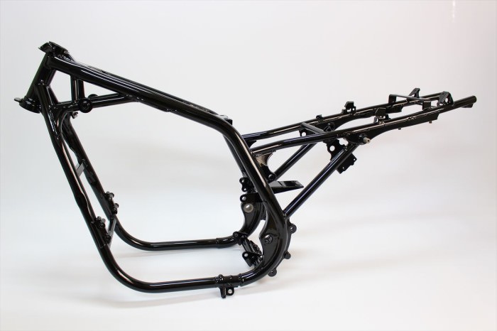 カワサキゼファー750フレーム塗装：パウダーコート