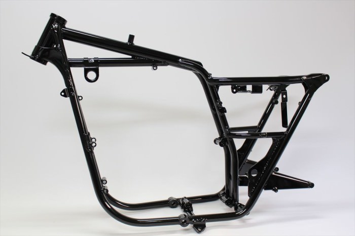 カワサキW1フレーム塗装：パウダーコート