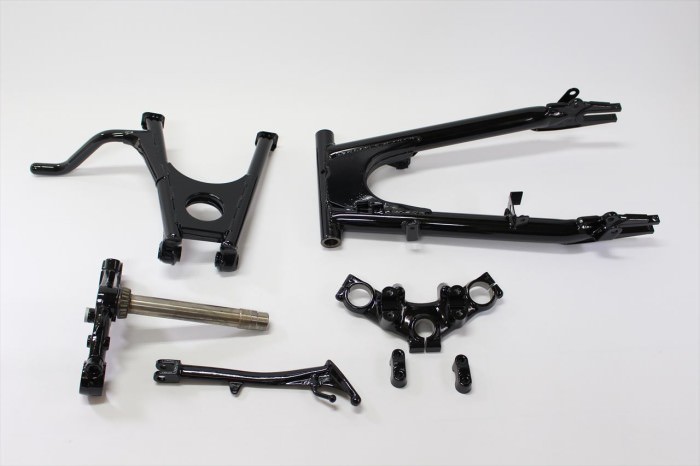 カワサキZ1スイングアーム等塗装：パウダーコート