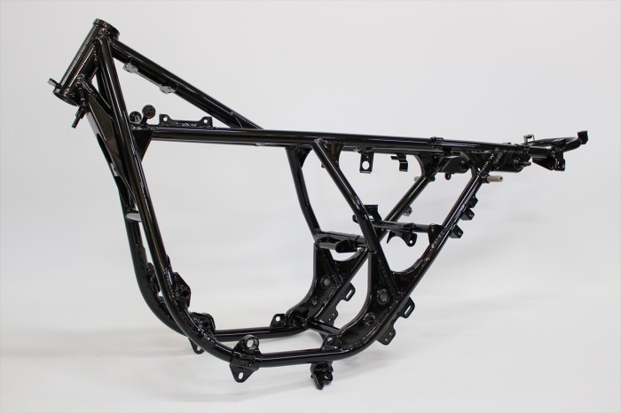 カワサキH2（SS750)フレーム塗装：ダイヤモンドコーティング