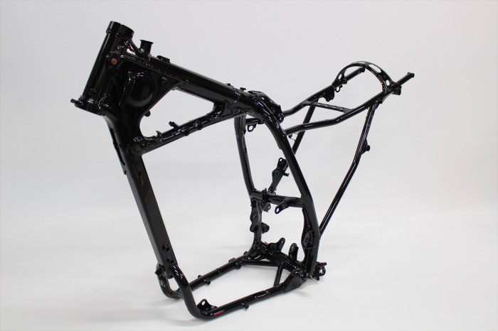 ホンダXR600フレーム塗装：パウダーコート