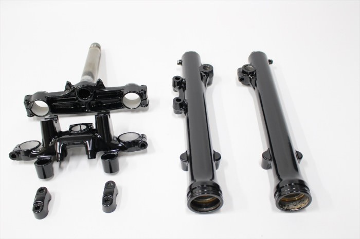 ステム、アウターチューブ等塗装：パウダーコート半艶ブラック