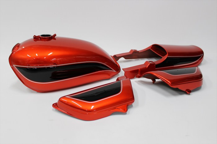 カワサキZ1000LTD外装塗装：カスタムペイント