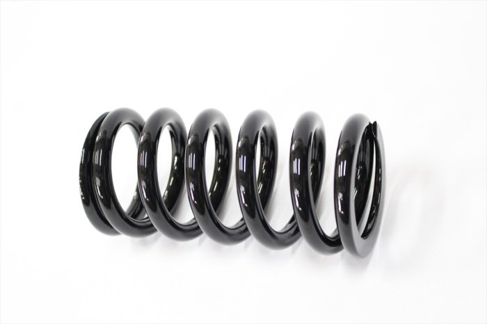 サスペンションスプリング塗装：パウダーコート