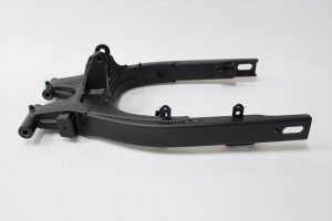 TW200スイングアーム塗装