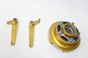 CB1100Fホイールハブ塗装