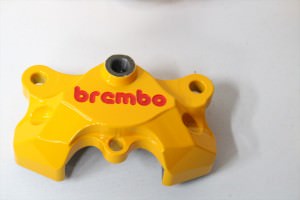 GSX1300Rキャリパー塗装