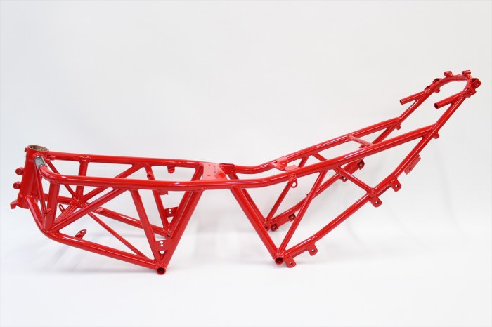 DUCATIフレーム塗装：パウダーコート