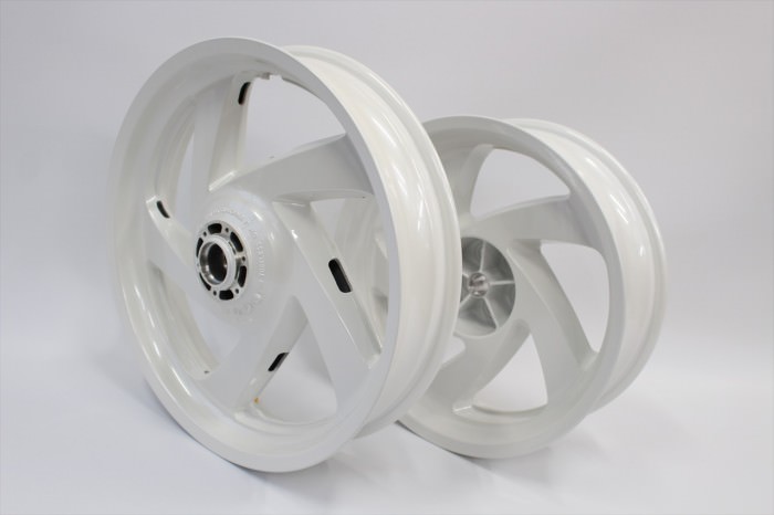 ホンダＧＬ1800ホイール塗装：ダイヤモンドコーティング