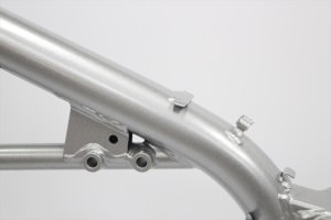 モトクロスフレーム塗装パウダーコート